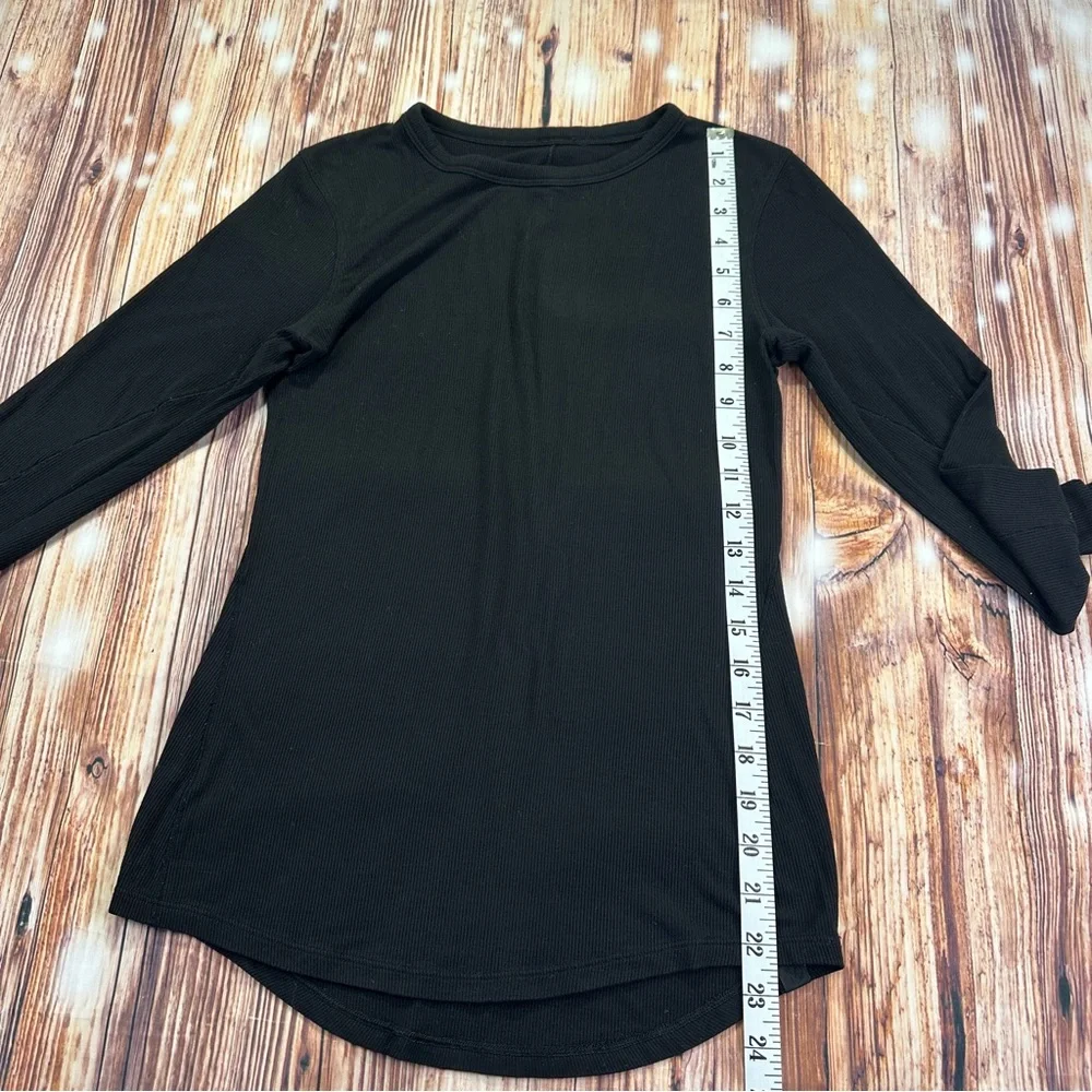 Lululemon Athletica Black Long Sleeve Women's Top